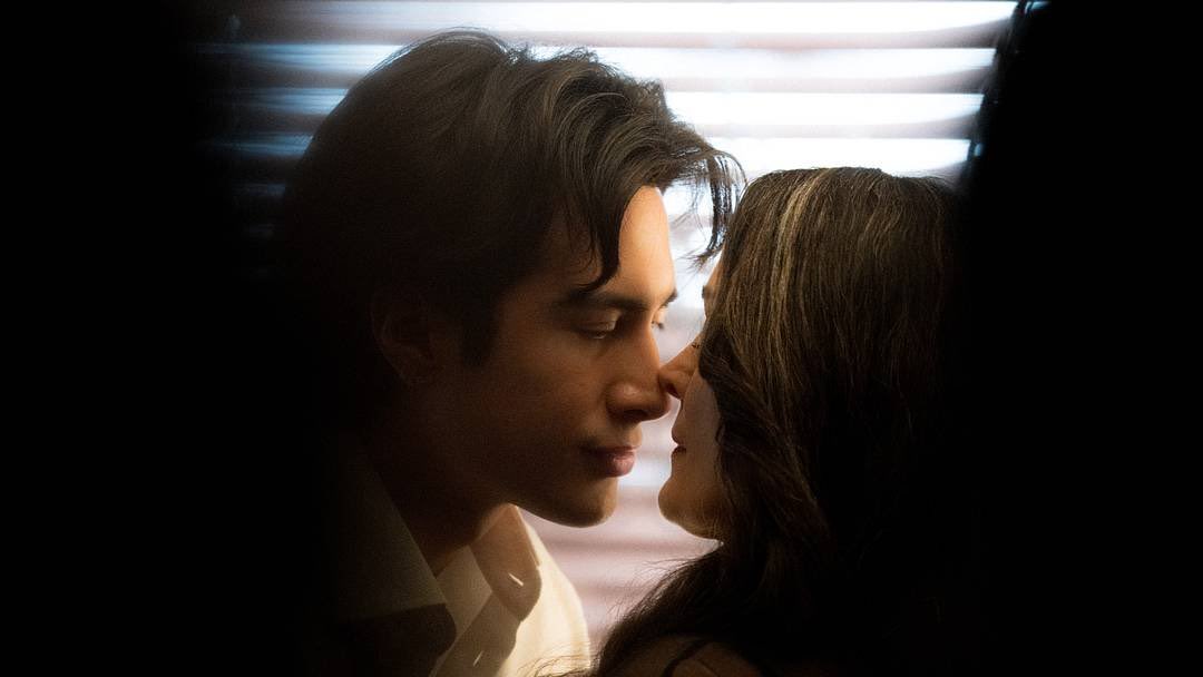 hudsonwupdates's tweet photo. .@ShowSnobFS’s latest article discusses how intimate storytelling and women empowerment were included in ‘YAGA’ ! 

“[Noah] Reid also commented on some of the spiciness shown in the trailer by calling out the performance from his co-star Hudson Williams, who Reid teased was a step ahead of him because of Williams' recent experience on Crave's breakout hit Heated Rivalry. ‘Hudson had a lot to bring to us in that department,’ Reid said. ‘He's a grizzled vet. He's a professional.’ 

Series creator and showrunner Kat Sandler: "It was really, really important to show women older than 30 being sexual and empowered on screen.”

🔗: https://t.co/SqopUD46gQ