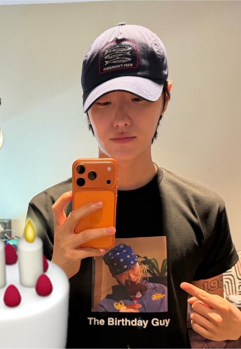 wonhanent's tweet photo. ...  😯... 😦.... 😕... 😶 https://t.co/y4Xx51GsjC