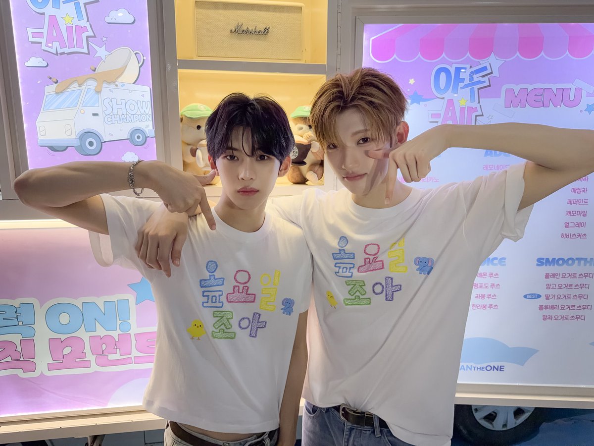 id1_feed's tweet photo. 📷 - 260804

<OFF-Air behind pictures>

#idntt #아이덴티티
#KimDoHun #김도훈 https://t.co/CiUBtKpe93