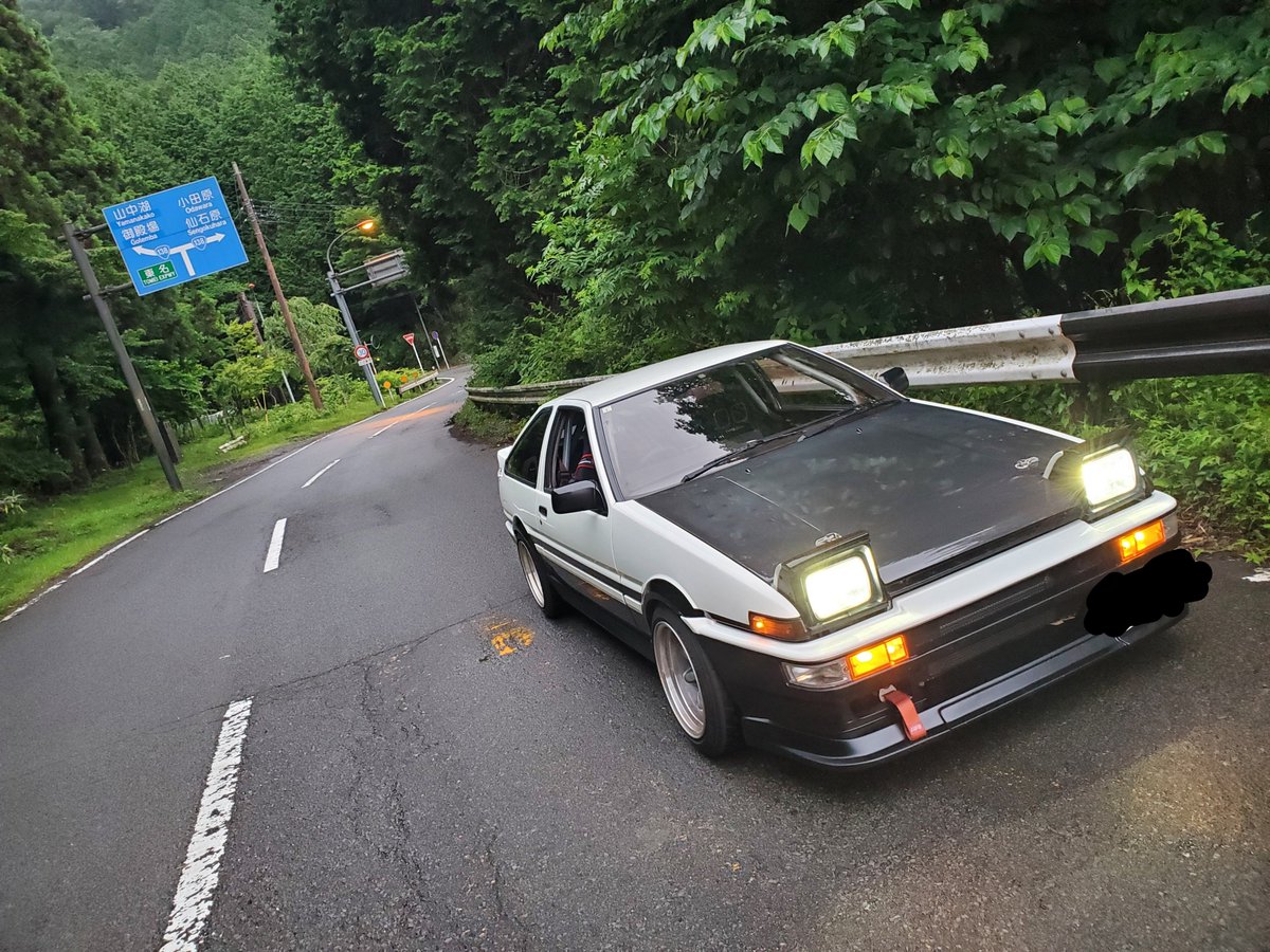 Takncp60's tweet photo. 明日86の日か〜
動かす？動かさない？どうしよう…

#AE86
#車好きと繋がりたい
#トレノ
#86の日 https://t.co/GOkbWmd5mD