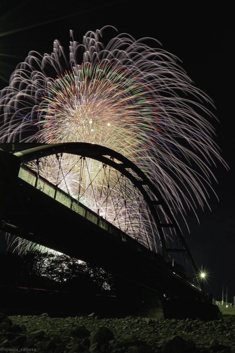 syouta_camera's tweet photo. これはサッカーの町の花火🎇⚽️ https://t.co/buxxZC41Cr