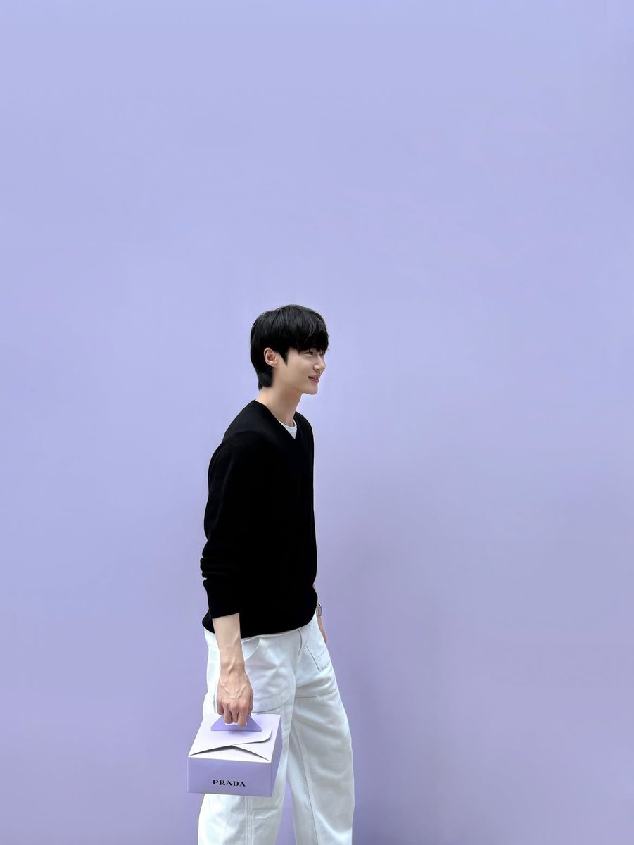 wooseokfiles's tweet photo. #ByeonWooSeok instagram update with Prada! https://t.co/RvfA8f2IzB
