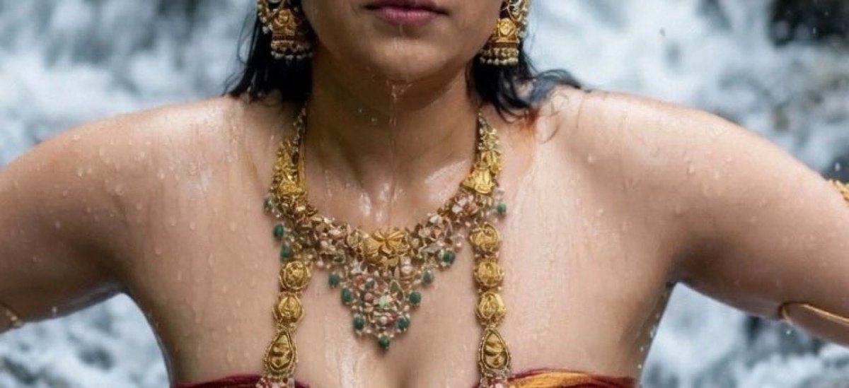John967778's tweet photo. Guess this actress within 0.1 sec ? 

99% people will fail 👍 https://t.co/d0s0rrdLsT