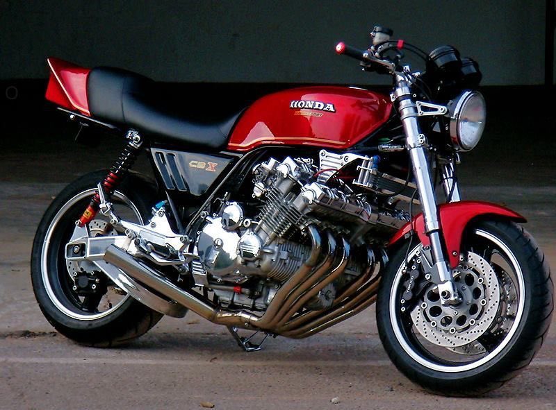 DanielJonesAus's tweet photo. The Legend of the CBX 1000 🫶 https://t.co/ynSDEVzt0X