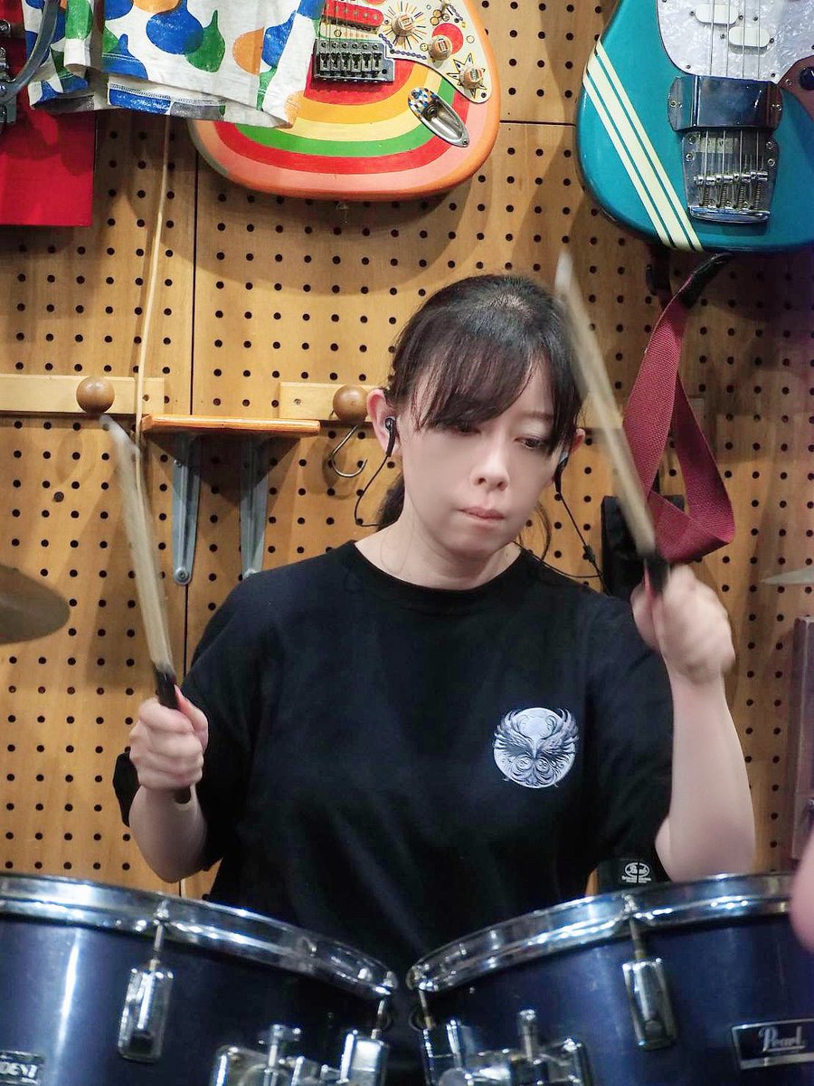 feireishen's tweet photo. 【公演写真】番外編
8月2日京橋ハイファイブ
祥サポート〈キンツギ〉 https://t.co/DAC8k2NeeB