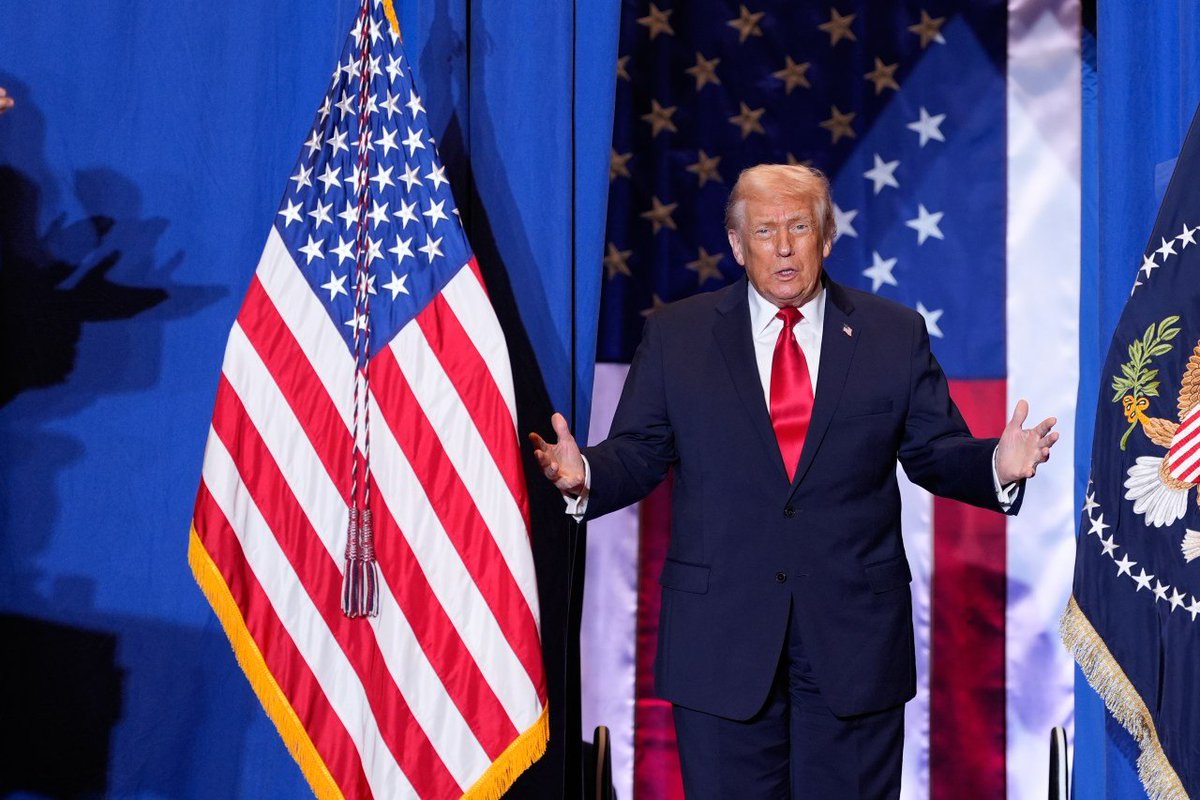 AmericaAirSpoof's tweet photo. Leadership is judged by actions, not words.

How much do you still trust this man?

A. 100% 
B. 75% 
C. 50% 
D. 25% 
E. 0%

Vote and share your percentage... https://t.co/zeIS0D3BQv