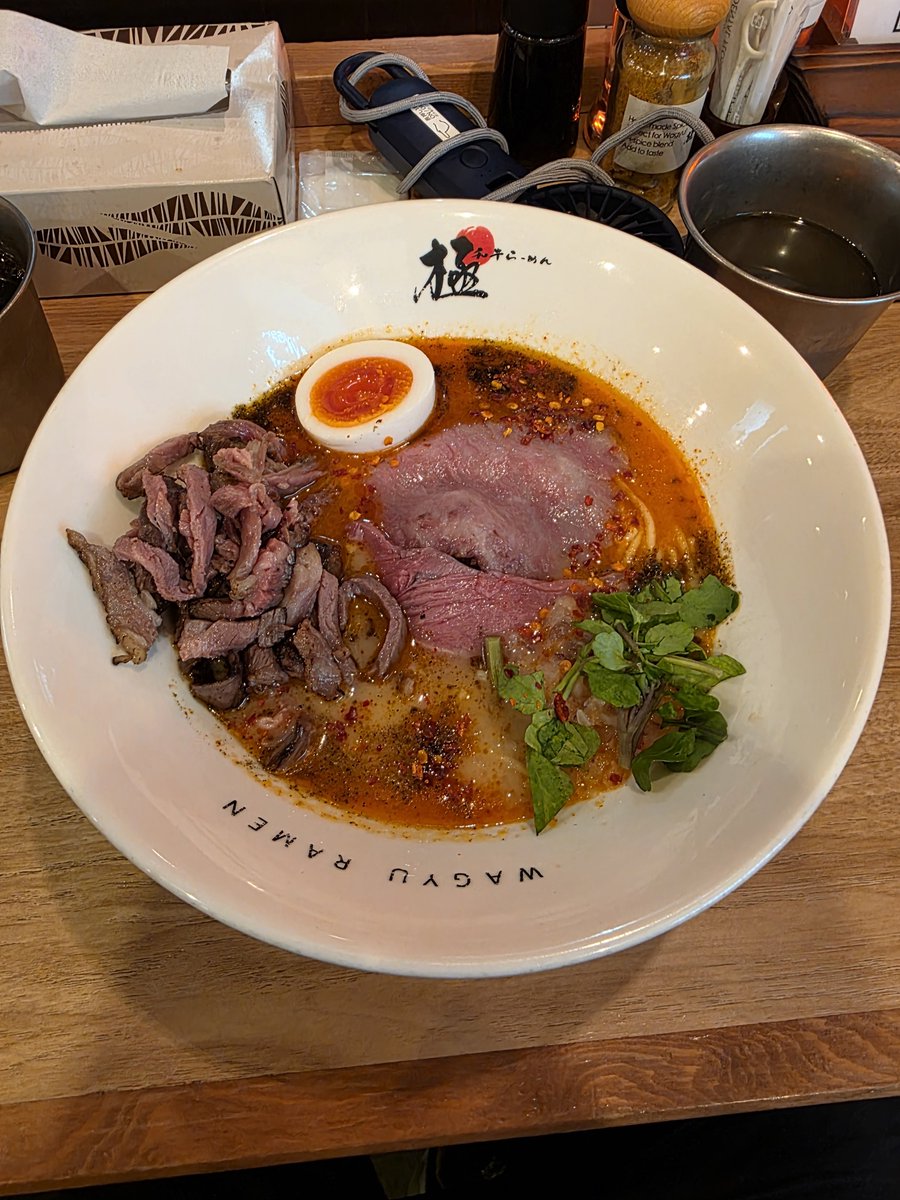 BlueStar_161's tweet photo. 和牛ラーメン！！！ https://t.co/7cCMQuTVg6