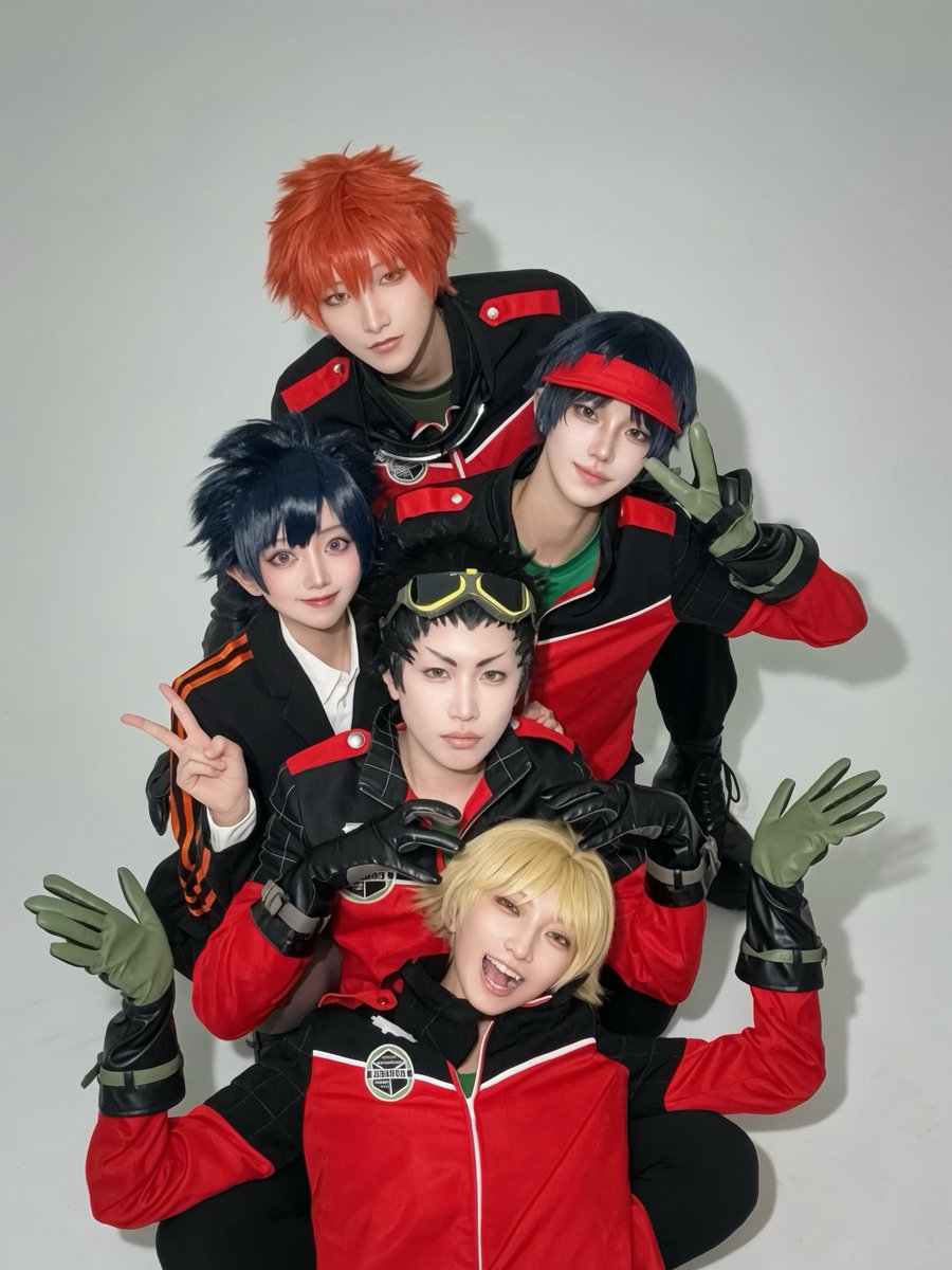 yun0chan7's tweet photo. WT cosplay 

生駒隊❕❕❕
こんな楽しい撮影ある？ってくらいずっと5人で笑ってた
来年もよろしゅう🥦
#生駒隊はいつでも全力0802 https://t.co/LMhRXIUc2X