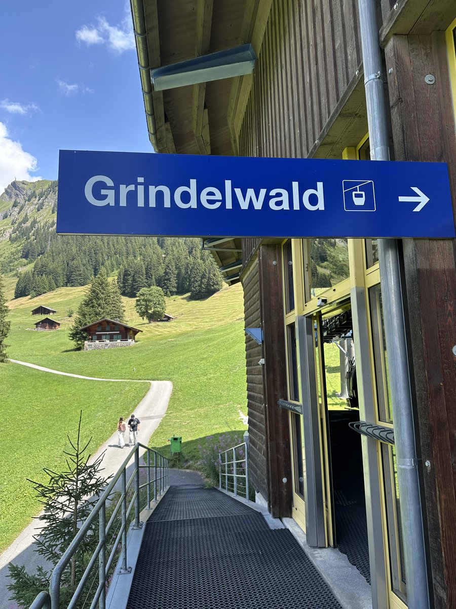 PUNP_3310's tweet photo. 🇨🇭 https://t.co/Plm0b4XLXI