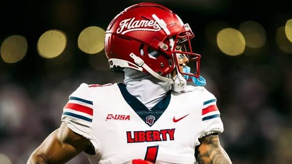 keyunspigner20's tweet photo. Blessed to receive an offer from liberty 
@ChadSimmons_ @CharlesPower @SWiltfong_ @sixstarfootball @Rivals @247recruiting @Rivals_Recruits @rionyoung @MacCorleone74 https://t.co/jOJpjrklZi