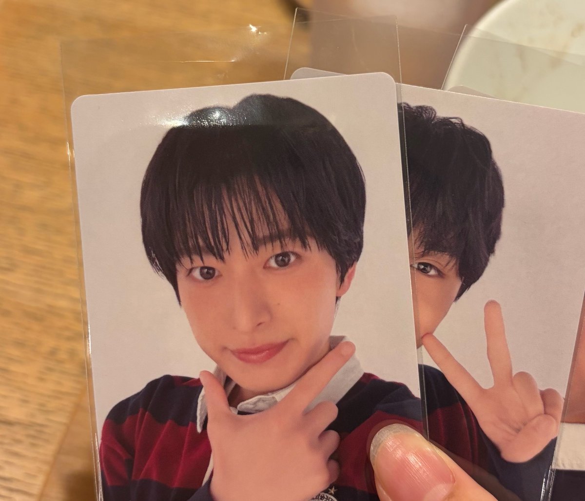 no1idolstar's tweet photo. 仕事で全然シアター行けてなくて、友達が色々と買ってきてくれたんだけど、ウチの友達は天才やからなぎはるを引いて帰ってきてくれるんよﾈ https://t.co/DP7kQfIDmW