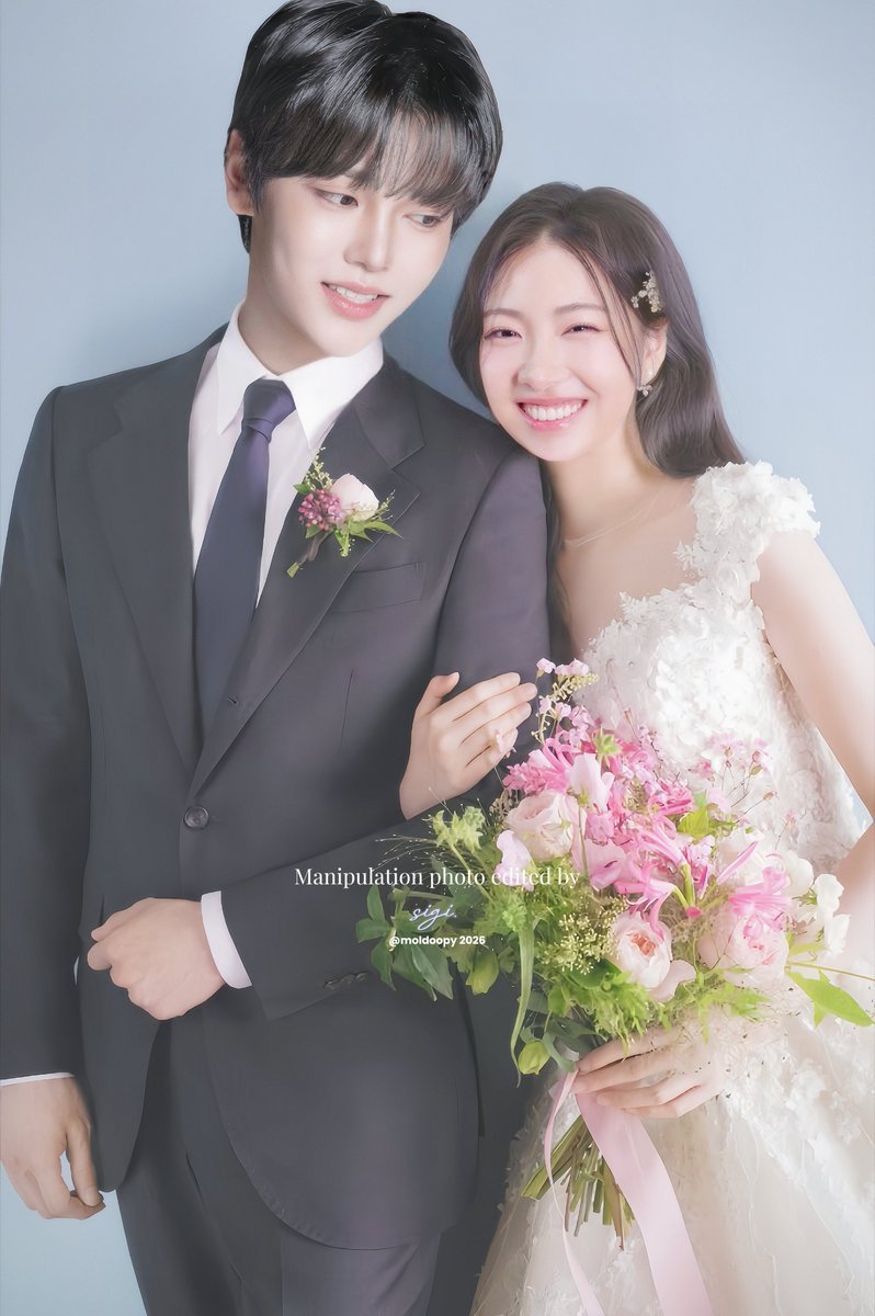 moldoopy's tweet photo. From: "Let me borrow my shoes to you, as the bridesmaid. You can return it anytime."
To: "I wanna be your shoes for the rest of my life with you without returning your shoes. Let's live longevity!"
#wintaline 2026.08.05 ๐ฉต๐๐
1st anniversary special contents https://t.co/mAaGcPC2Tm