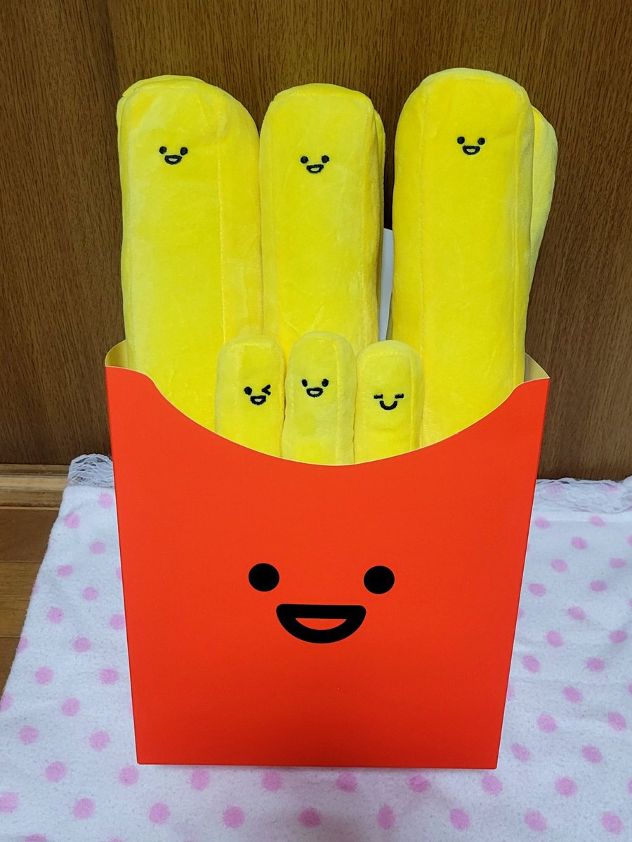asuasu03010127's tweet photo. フライドポテトマスコット🍟
ゲーセンはしごして取ってきた☺️
かわいー😆 https://t.co/e13RoE7ufF