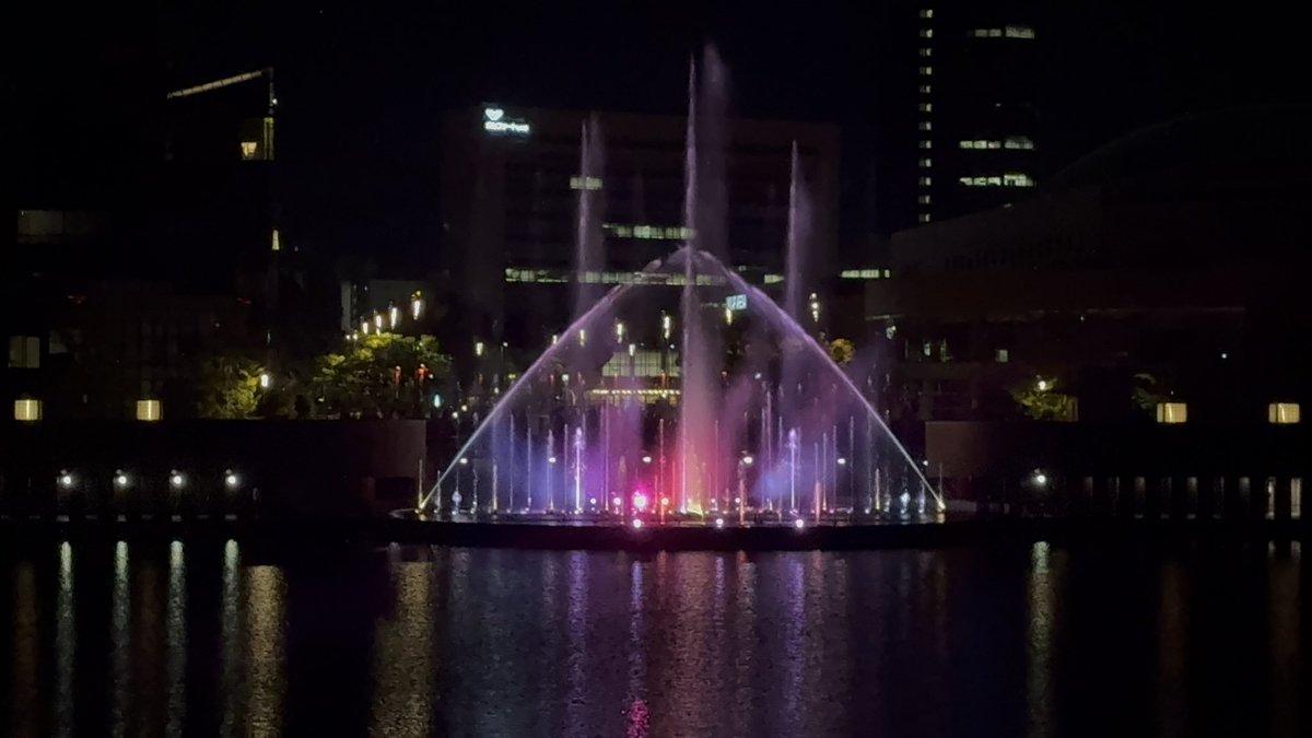 sityann9's tweet photo. 噴水ショー⛲️綺麗だった https://t.co/nNXJZLMvKy