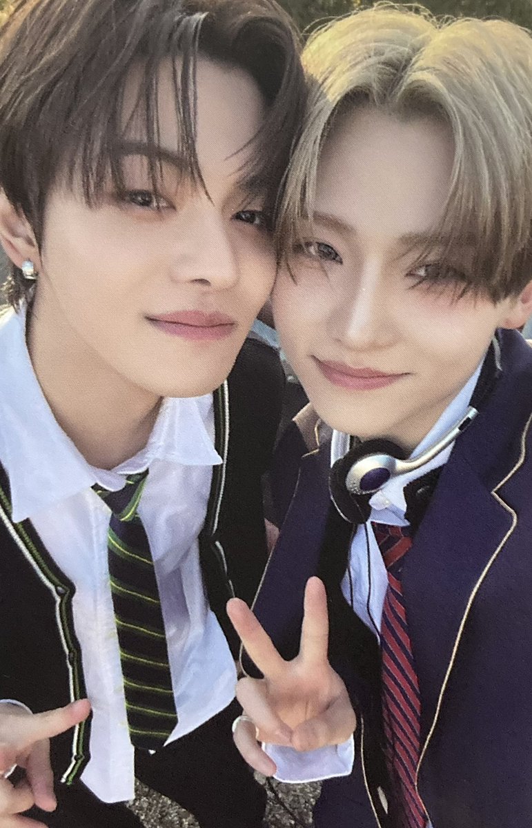 poooomu2's tweet photo. 개똑띠 https://t.co/p4mqc4iQGy