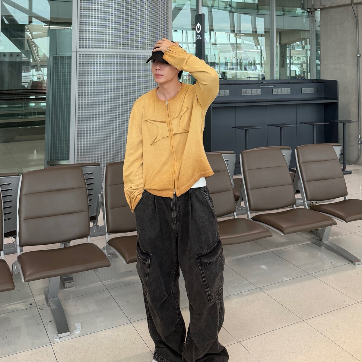 ZeePruk_koreaFC's tweet photo. IG. zeepruk

See you at SUPER SUN in Korea for the first time!

#SUPERSUN
#ZeePruk #Zunshine https://t.co/QeX2mF1IzS