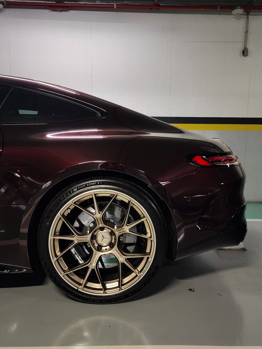 ApexDistrictX's tweet photo. Mercedes-AMG GT 63 S E Performance https://t.co/w8lNRSkaMP