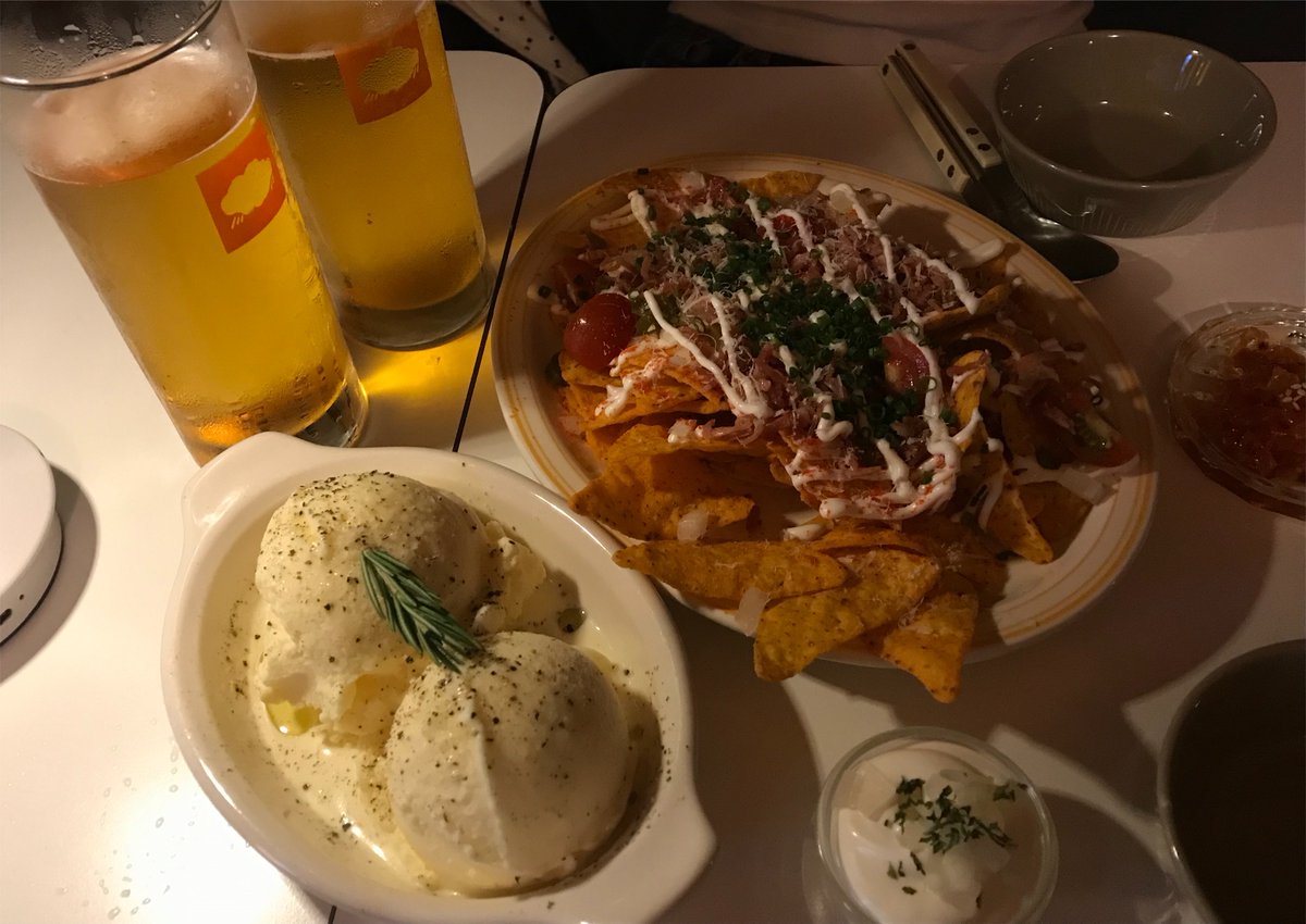 p0larem's tweet photo. 생맥중독 https://t.co/ZJK06cLRmd