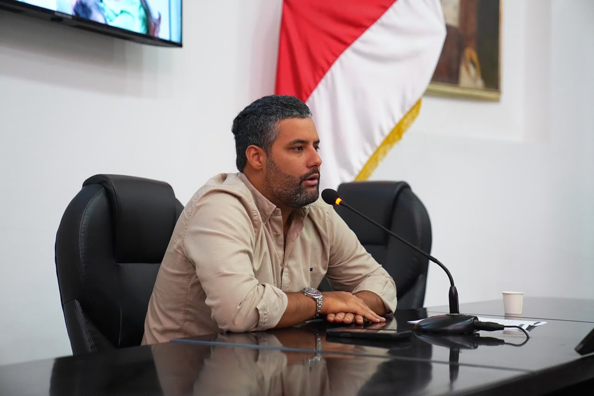 AtlanticoEmi's tweet photo. A esta hora, entrevista de @jorgecura1070 con el presidente de la @AsambleaAtlco @estefanogdzg https://t.co/1IyMvOXbdg