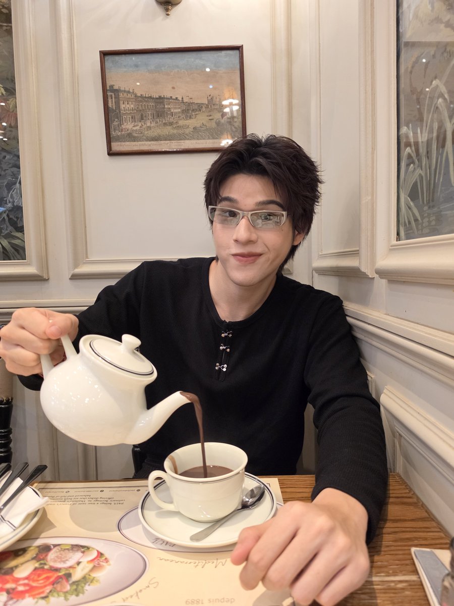 skywongraveee's tweet photo. หม่ำๆ ครับน้องๆ https://t.co/vhHCQ0iHHv