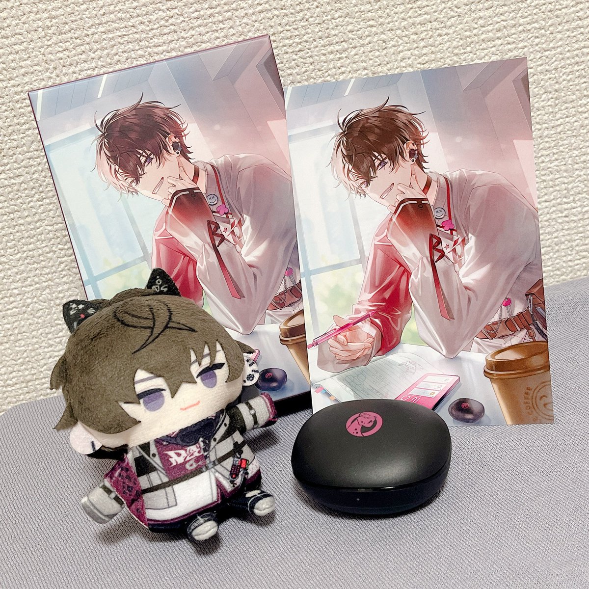 Chill_rin404's tweet photo. コラボイヤホン届きました🎶
ずっと楽しみにしてたからうれしい😻
イヤホン本体の残機猫ちゃんが可愛くてお気にいり🐈‍⬛🎀大切にします🫶 https://t.co/HLusshvmUc