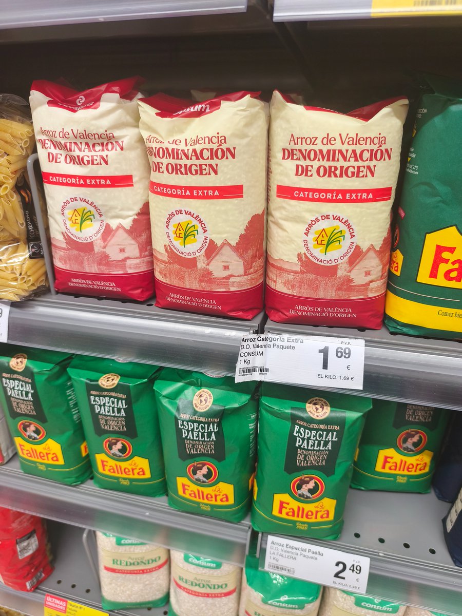 imiravet's tweet photo. Poca excusa, a ese precio, para no comprar arroz con denominación de origen Valencia. Consum le está comiendo terreno a Mercadona, y no me extraña nada. https://t.co/j1bDZ7Vp6f