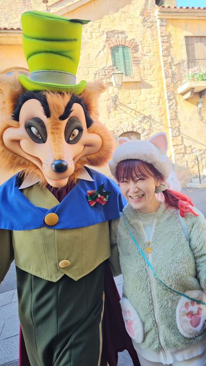 puchidevil's tweet photo. ジェラヲの新しきパーカーが発売されるということで、前のパーカー着てる私を眺めていたら…
なんとまぁ嬉しそうな私
急に切なさが込み上げて来たでござる https://t.co/S9qzuhJ1xK