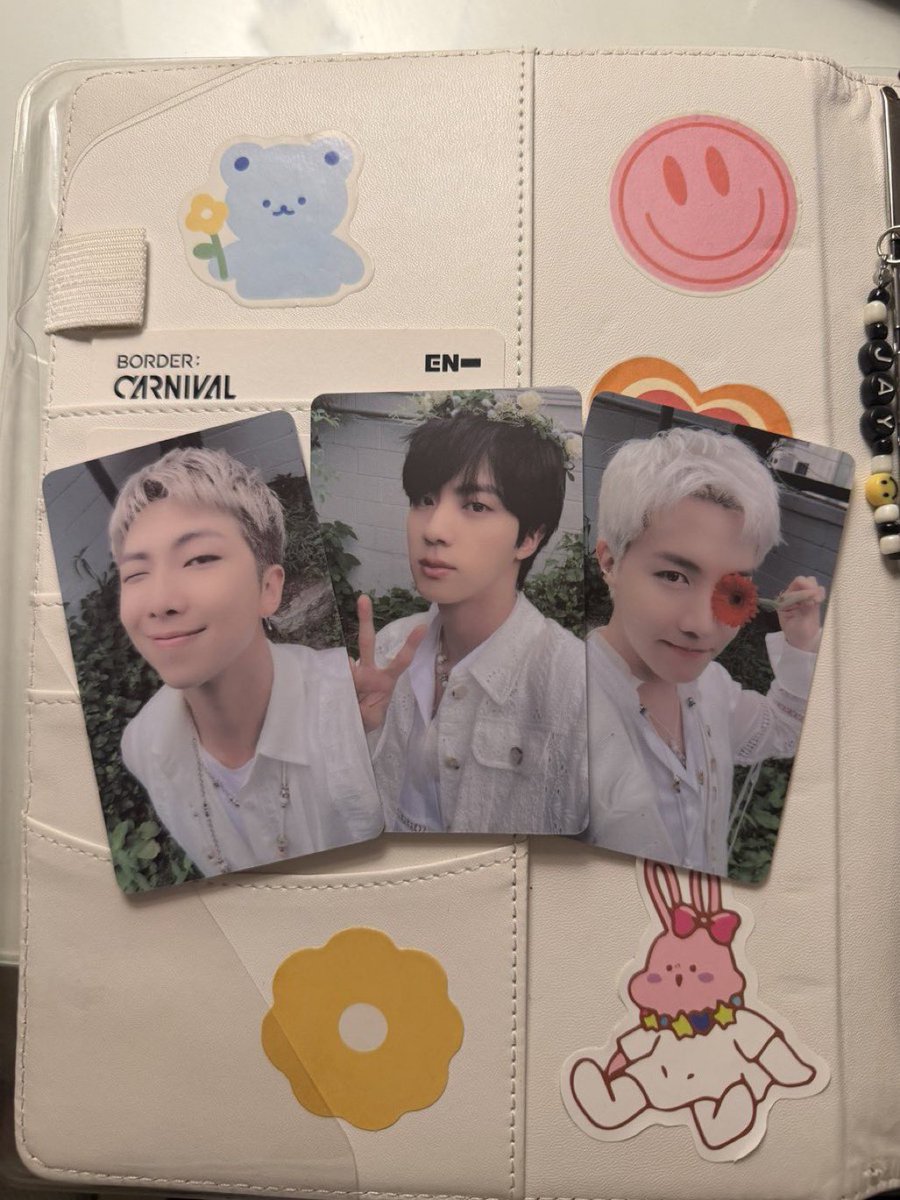 vminkassie's tweet photo. ꒰ wts lfb ph only ꒱
#kassie_items

⋆ ˚｡⋆୨୧˚  rm jin jhope powerstation pst

₱500 set

✰ price + pf 
✰ dop: prio payo / 3 days  
✰ reply “mine”

t. rm jin namjoon hobi butter luckydraw ld https://t.co/NWOlRUgCKA