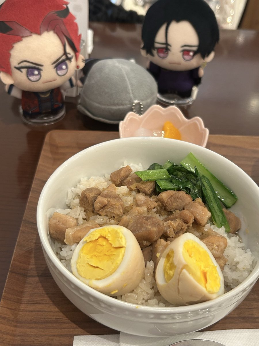 botan00416's tweet photo. #人間の食べ物を狙うぬいの画像 https://t.co/jz83fWDvLz