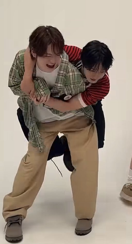 btpnsyn's tweet photo. 💚🤍💚🤍💚ミドシヨ🤍💚🤍💚🤍 https://t.co/PbI5L76oaL
