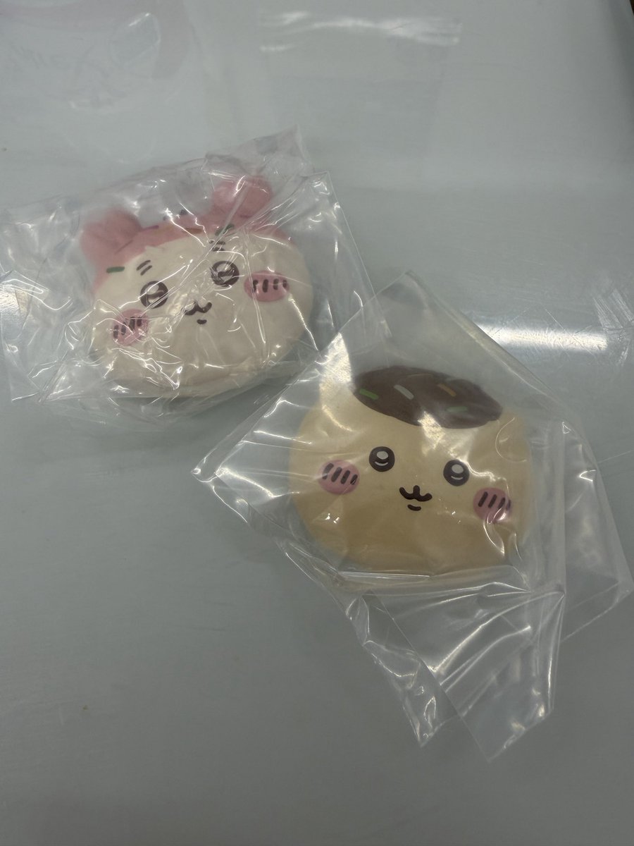 miin3630's tweet photo. ちいかわ ホイップマグ ボーロつき ホイップ風マグネット 交換

譲　古本屋 くりまんじゅう

求　ハチワレ>>うさぎ>>>>シーサー

都内交換又は郵送

よろしくお願いします🙇🏻‍♀️ https://t.co/3PRTu1CI7q