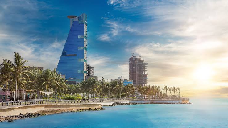 Restatex_Voice's tweet photo. تداولات عقارية تتجاوز 514 مليون ريال في عروس البحر الأحمر.
شهد السوق العقاري بمدينة #جدة خلال الأسبوع الماضي تسجيل 519 صفقة عقارية على مساحة تتجاوز 290 ألف م²، مسجلاً تراجعاً بنسبة 18% في عدد الصفقات. https://t.co/HnFpvvfZh6