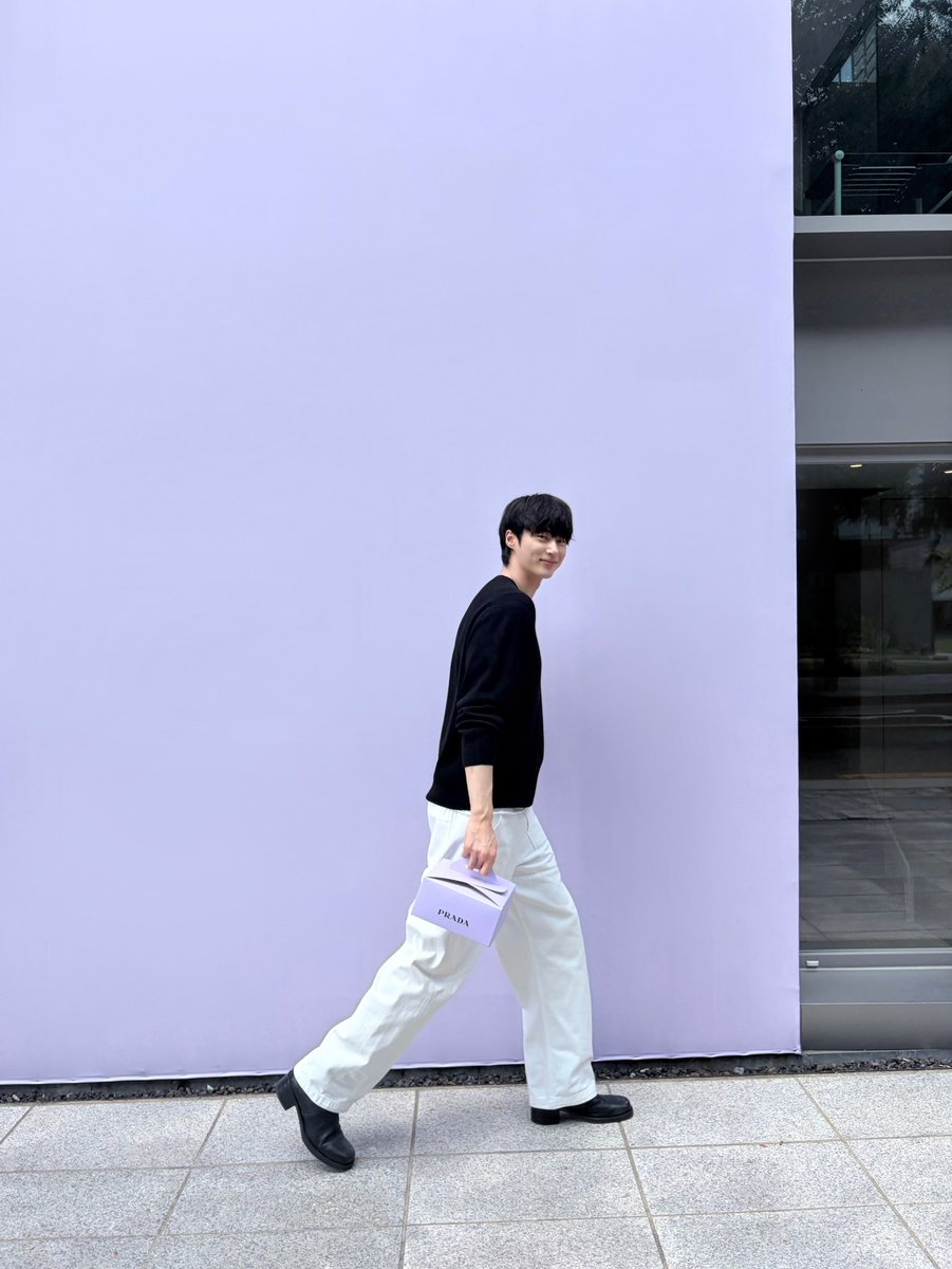 woonaissante's tweet photo. 260805 변우석 인스타그램 업로드 [1]

#ByeonWooSeok #변우석 https://t.co/tWOsIuFy0X