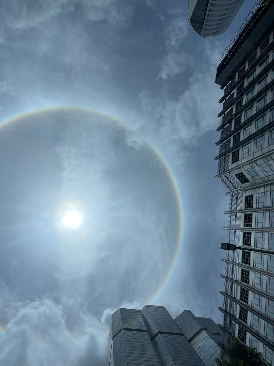 KP_SP_AP's tweet photo. #bangkok #sun #sky #Photobyme https://t.co/zDoqFXdNqU