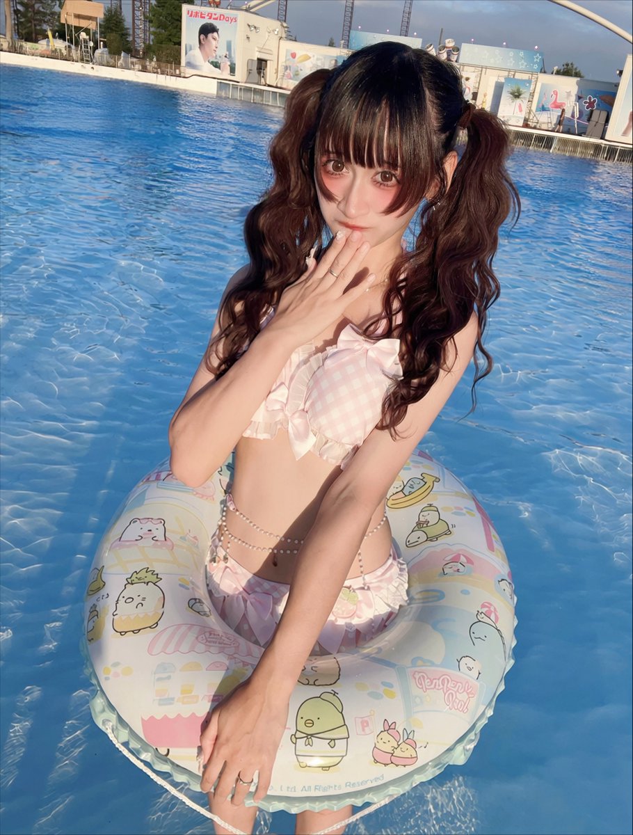 funwari_ii's tweet photo. 日本で初めて友達とプールに行きましたᐠ( ᐛ )ᐟ🎀
最近みんなと過ごす時間が本当に楽しいTT💞 https://t.co/khHnNc3ms2