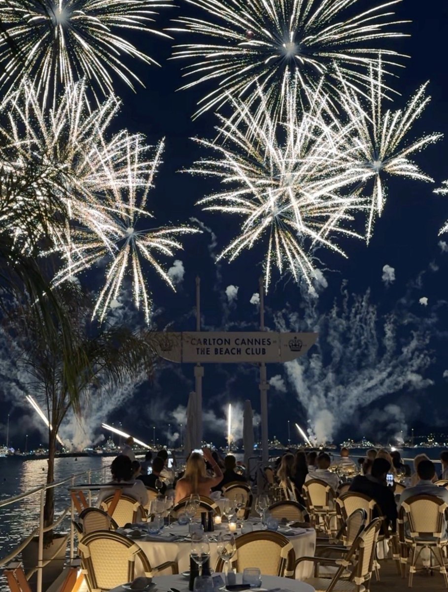 pumpius's tweet photo. 📍Cannes 🇫🇷
Last night at Cannes Fireworks 

When XRP hits $100, I’m celebrating 100x harder than this. https://t.co/fRCczfrRtS