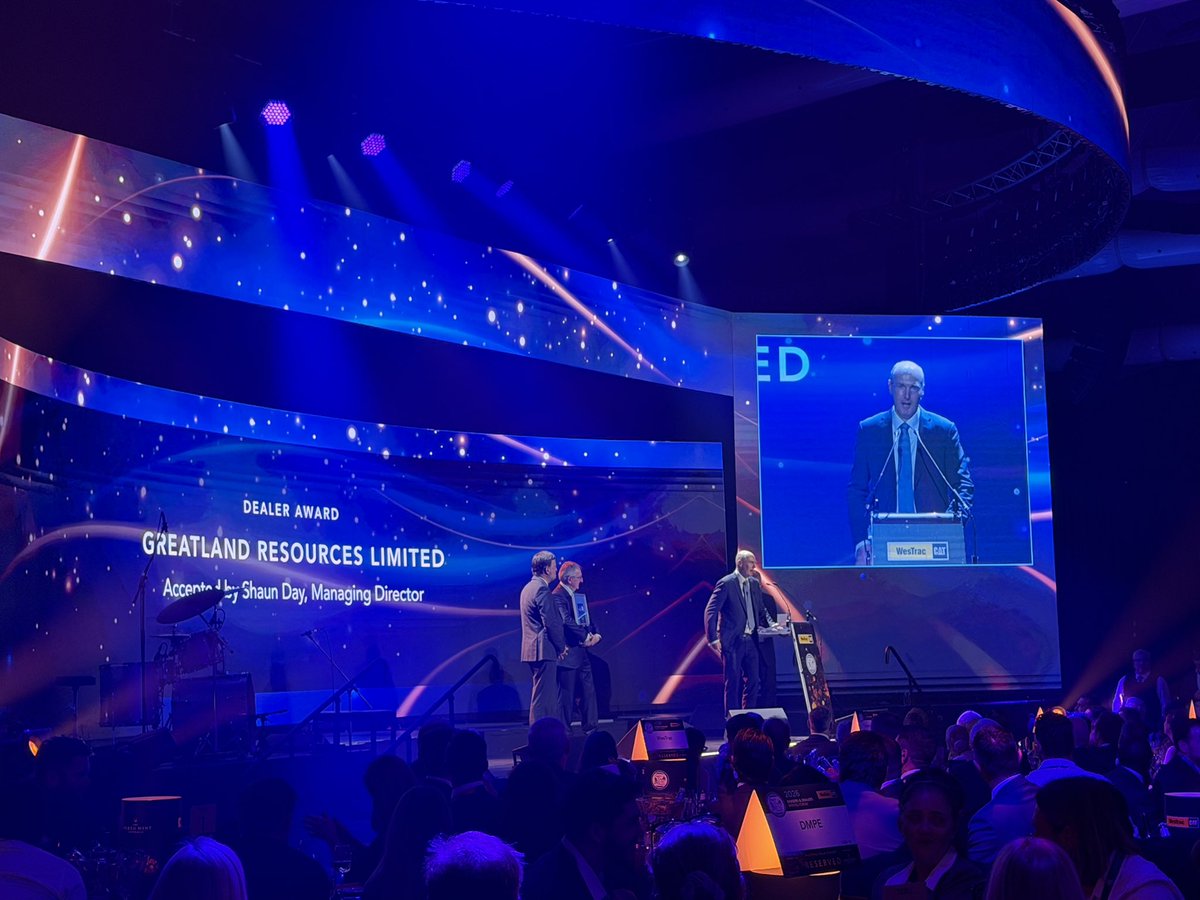 kristiebatten's tweet photo. The @diggersndealers Dealer Award goes to @Greatland_GGP @shaun_day_ $GGP https://t.co/RLmPYajgKN