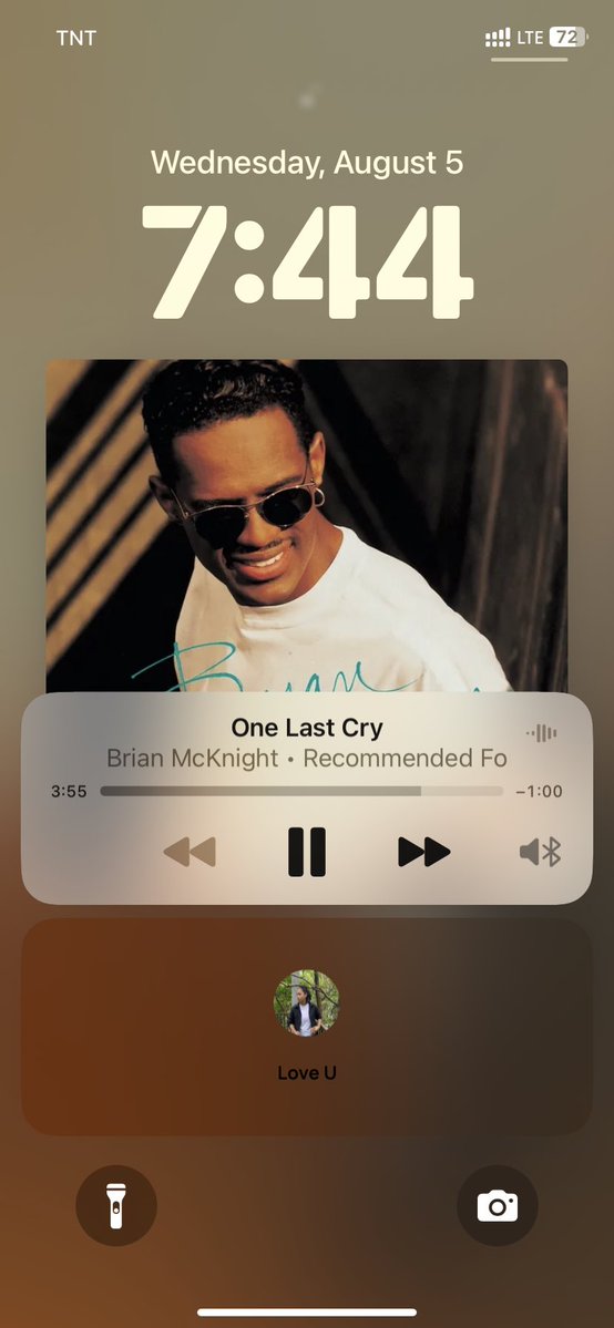 sofii_archive's tweet photo. jogging with Brian McKnight is a different kind of cardio https://t.co/aX9k6IWC5m