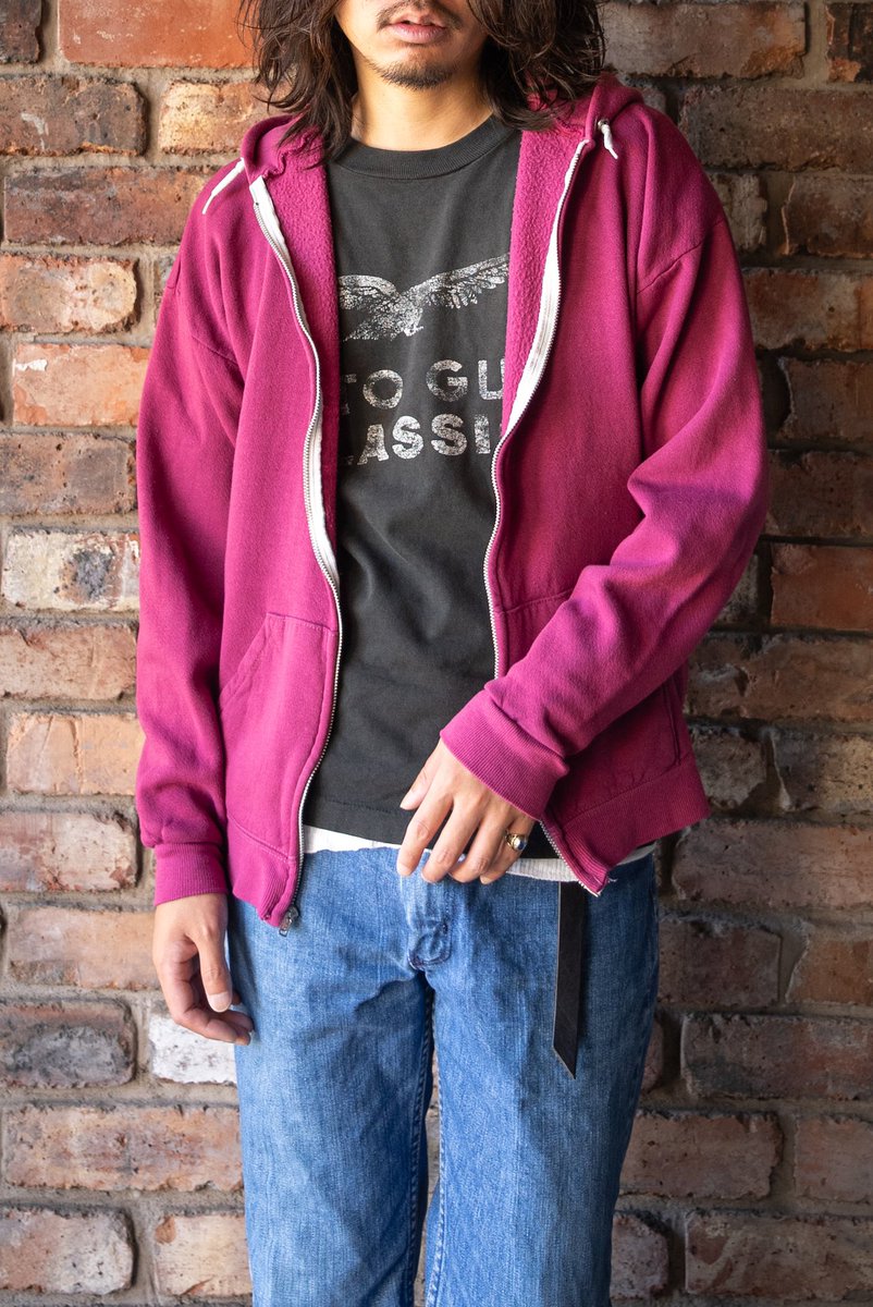 38CLOTHING's tweet photo. 【38clothing web store】

・Activewear Solid Zip-up Sweat Parka Raspberry

古着らしくStyleの出る"ラズベリー"
グレーやネイビー等
定番色は持ってるしなぁ…
なんて方は色物で遊んでみては？？

https://t.co/KWMRPEQzoU https://t.co/ECO0zKoK8x