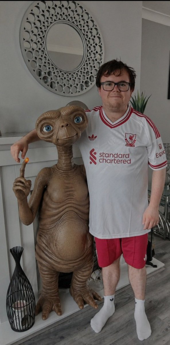 alan0791's tweet photo. @AnthonyDaytv @LFC @LFCRetail https://t.co/ED9nViML4J
