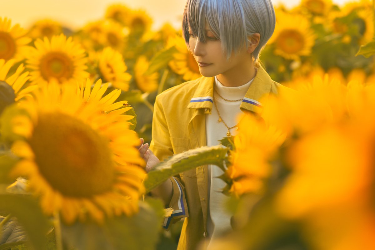 saban_tyu's tweet photo. 「 誰かが笑ったような気がした 」

📷@ar1e8 
#prsk_cos https://t.co/HkxBvYUE1o