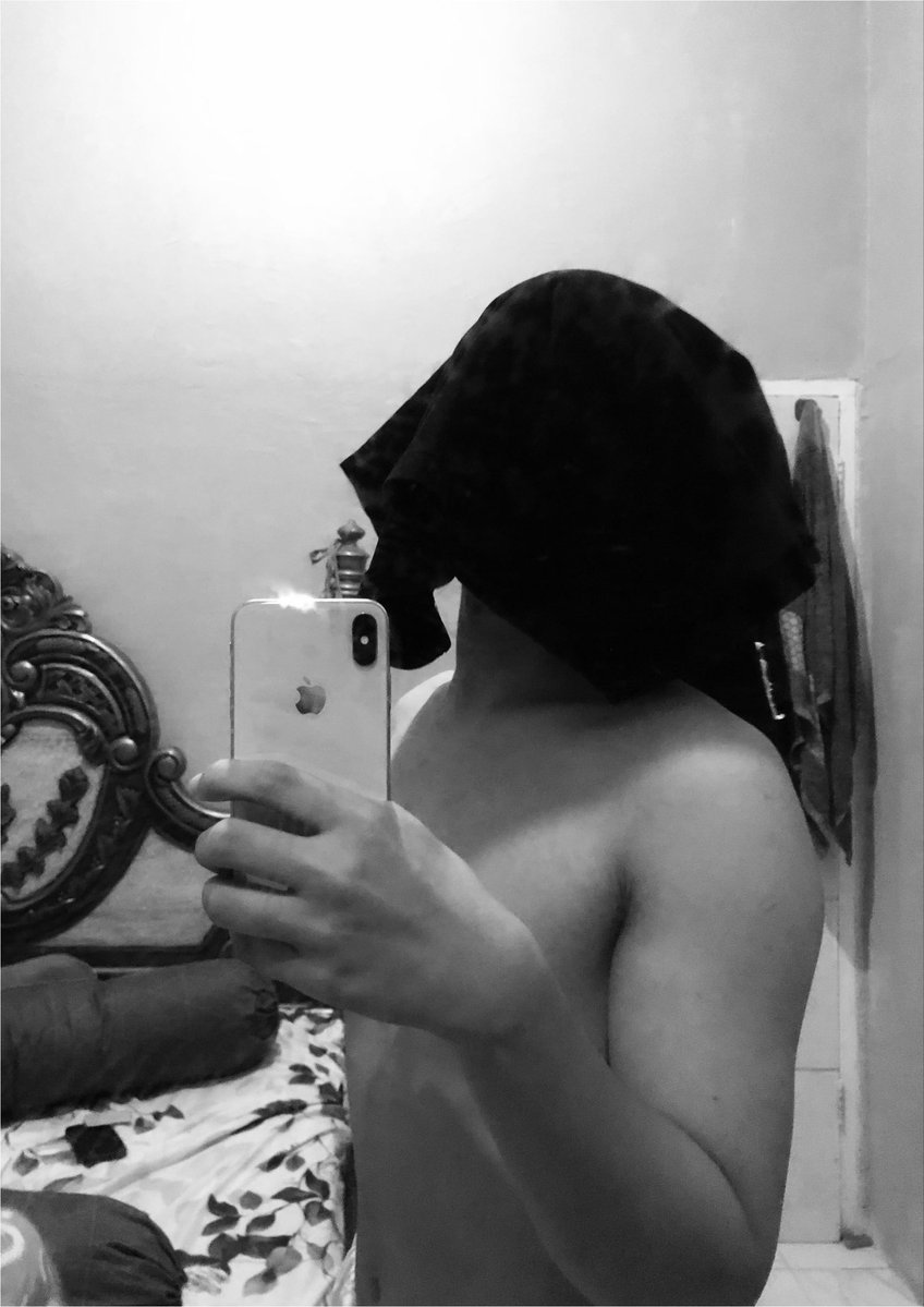lighturself's tweet photo. Drop foto hitam putih kalian yang paling kalian sukai.๐ซต๐ป
krna kek sexy aj.
#Makassar #Gowa #maros https://t.co/ufEM1rOeI1