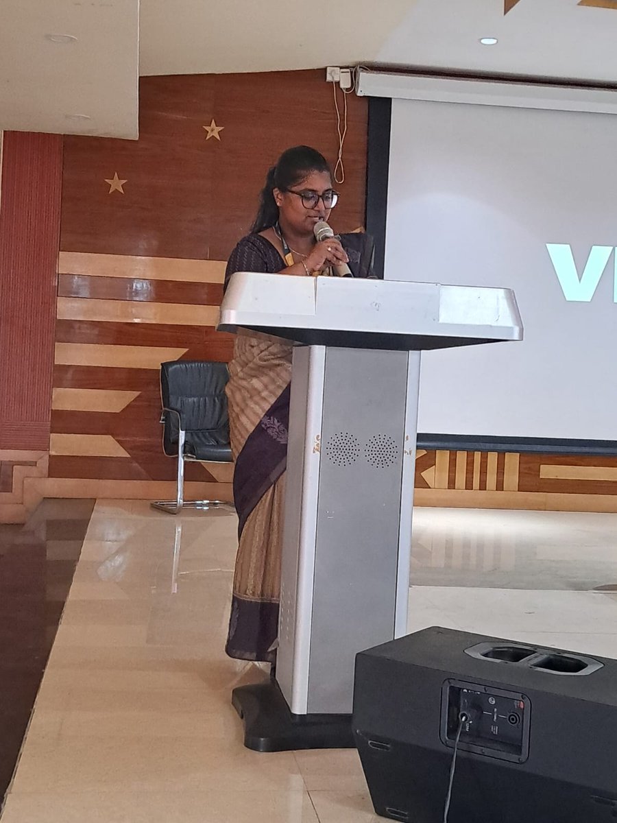 acscebangalore's tweet photo. 🎓✨ #InductionProgram2026 at #DrACSCE featured an inspiring #PencilParable session by Dr. Krishna Rangaswamy, motivating first-year students to embrace purpose, resilience &amp; self-belief. 🚀📚 #FirstYearUG #StudentDevelopment #FutureLeaders #EngineeringEducation https://t.co/iT6zWZsBZP