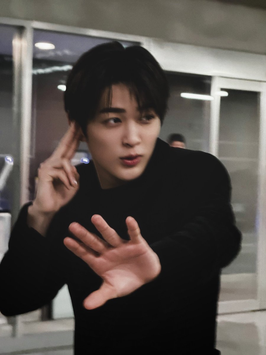 Keoonho tweet picture
