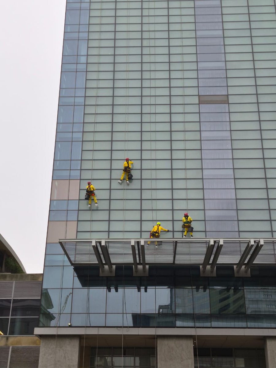 skysiteza's tweet photo. High-altitude challenges require world-class expertise.
Reach out to the Skysite team today for a custom quote!
info@skysite.co.za
https://t.co/6xXeIpIc19
#RopeAccess #WorkAtHeight #FacilityManagement #CommercialProperty #BuildingMaintenance #Skysite https://t.co/f214mi4Jeo