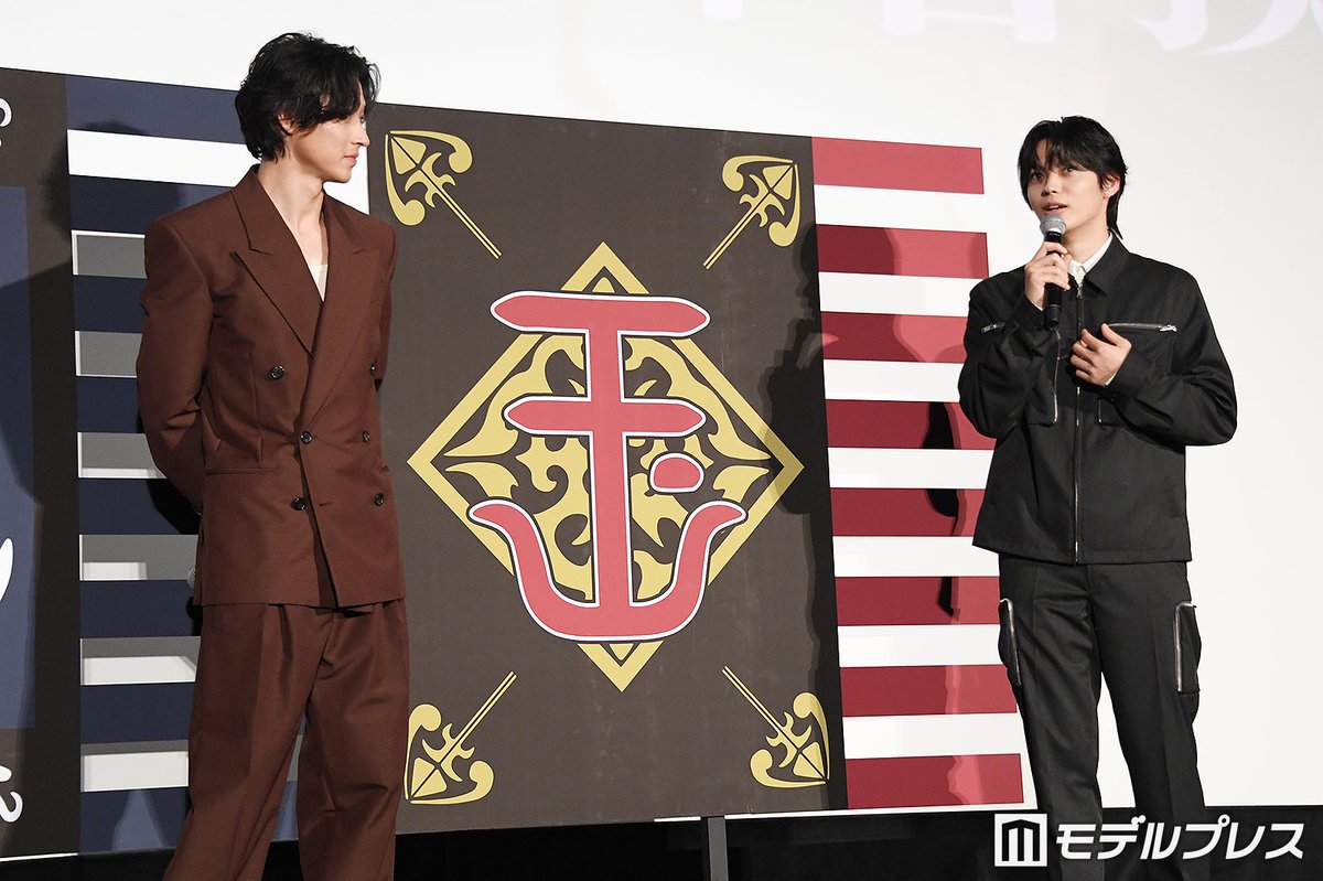 modelpress's tweet photo. “王賁”神尾楓珠、山﨑賢人を基準に役作り
https://t.co/v8q5FpLtRB

「キングダム 魂の決戦」特大ヒット御礼舞台挨拶に登壇。王賁を演じた神尾は「信という絶対的な存在がいるので、ライバル関係として負けないように、『蟻が…』って言っても大丈夫なくらいの説得力がないとダメだと思って頑張りました」と役作りへの思いを明かした。