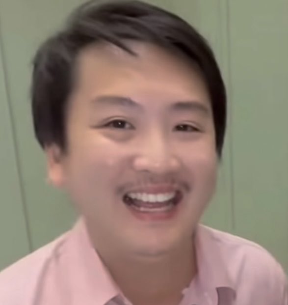 phuisgatekeep's tweet photo. คำคนหา : คนที่หน้าเหมือนฉัน 🤣✊ https://t.co/6BFNMYJ6g0