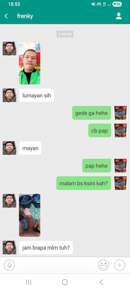 Pengagumpria98's tweet photo. Bejo gais dapet #ojol #gayjogja https://t.co/rgAsKnm2ti