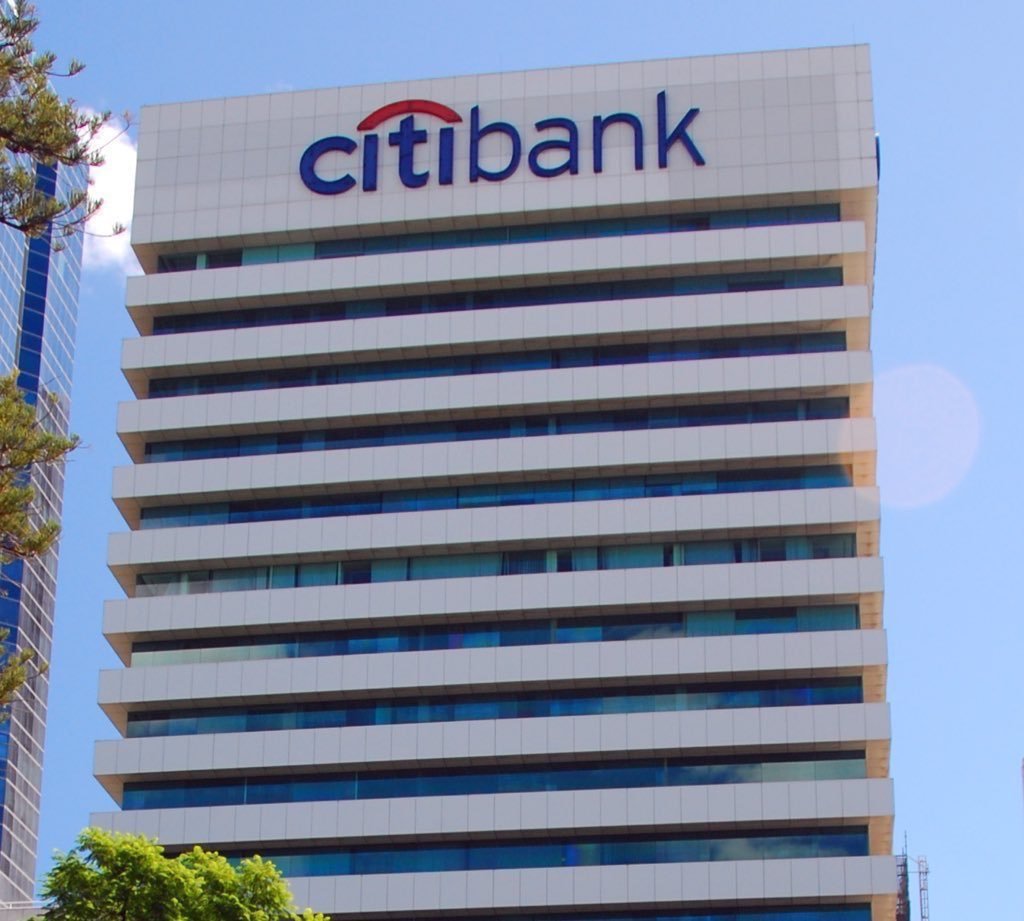Vivek4real_'s tweet photo. BREAKING: 🇺🇸 $2 TRILLION CITI BANK JUST ANNOUNCED  BUYING $12,600,000 WORTH OF BITCOIN

EVERY MAJOR BANK IS NOW BUYING BITCOIN

THEY KNOW WHAT’S COMING 🚀 https://t.co/VGfn6GsufD