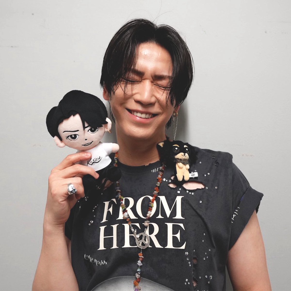 K_KAMEofficial's tweet photo. KAZUYA KAMENASHI LIVE TOUR 2026 -FROM HERE-

愛知県芸術劇場 大ホール ２日間
ありがとうございました🏯

次は広島でお会いしましょう🍁

#FROMHERE #亀梨和也

亀梨スタッフ🎤 https://t.co/RRjO9swdd7